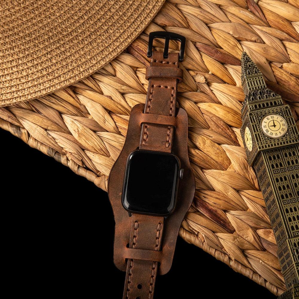 Bund Çift Katlı Deri Apple Watch Kayışı – Kahve Yakın Çekim — El Yapımı Hakiki Deri | Deri Kordon
