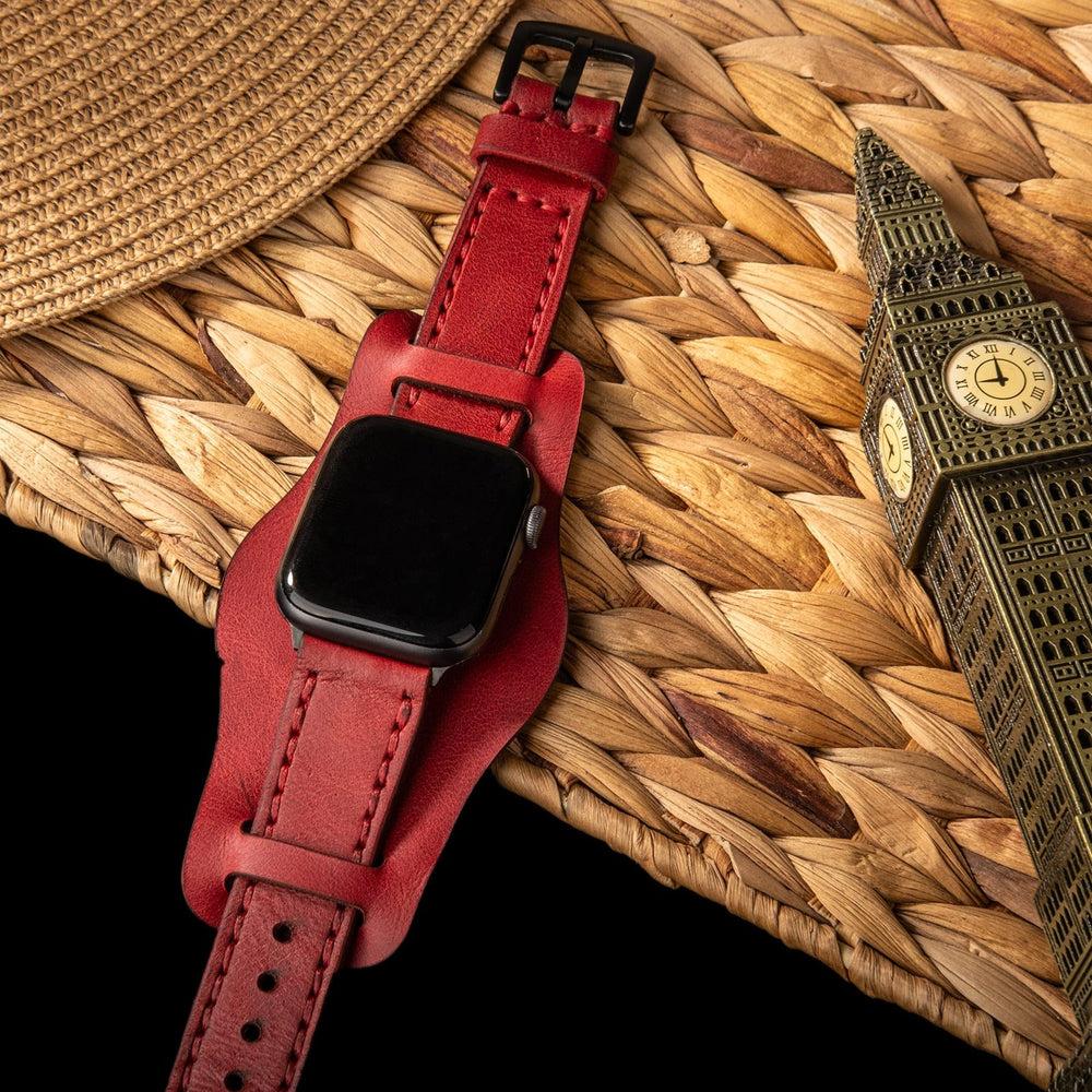 Bund Çift Katlı Deri Apple Watch Kayışı – Kırmızı Yakın Çekim — El Yapımı Hakiki Deri | Deri Kordon