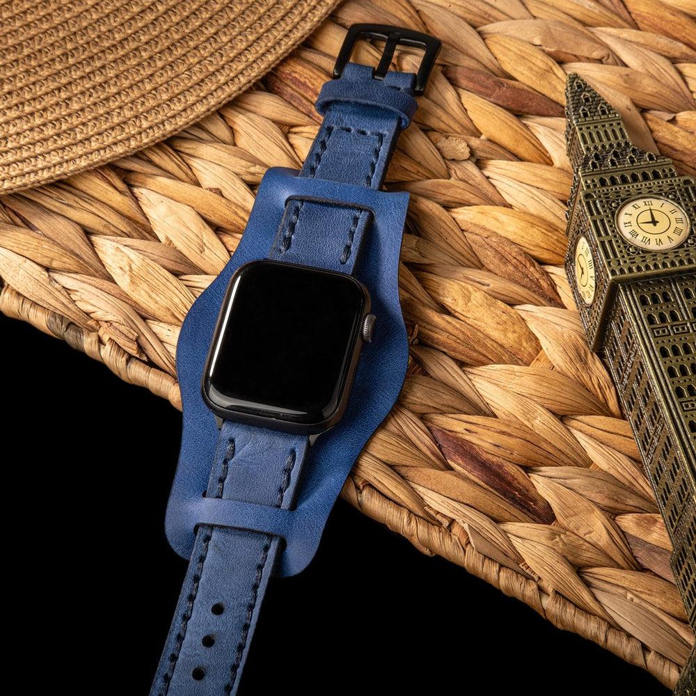 Bund Çift Katlı Deri Apple Watch Kayışı – Mavi Yakın Çekim — El Yapımı Hakiki Deri | Deri Kordon