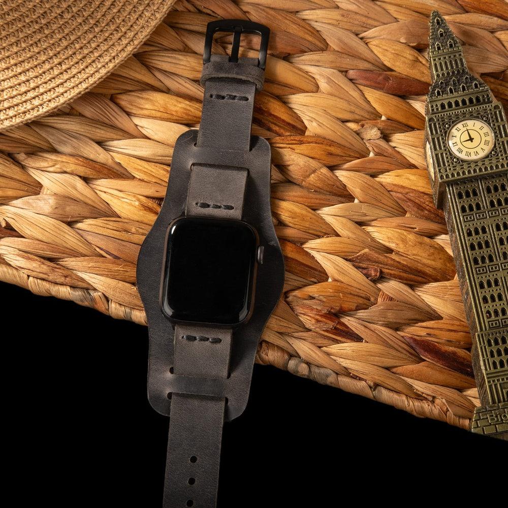 Bund Tek Katlı Deri Apple Watch Kayışı – Antrasit Yakın Çekim — El Yapımı Hakiki Deri | Deri Kordon