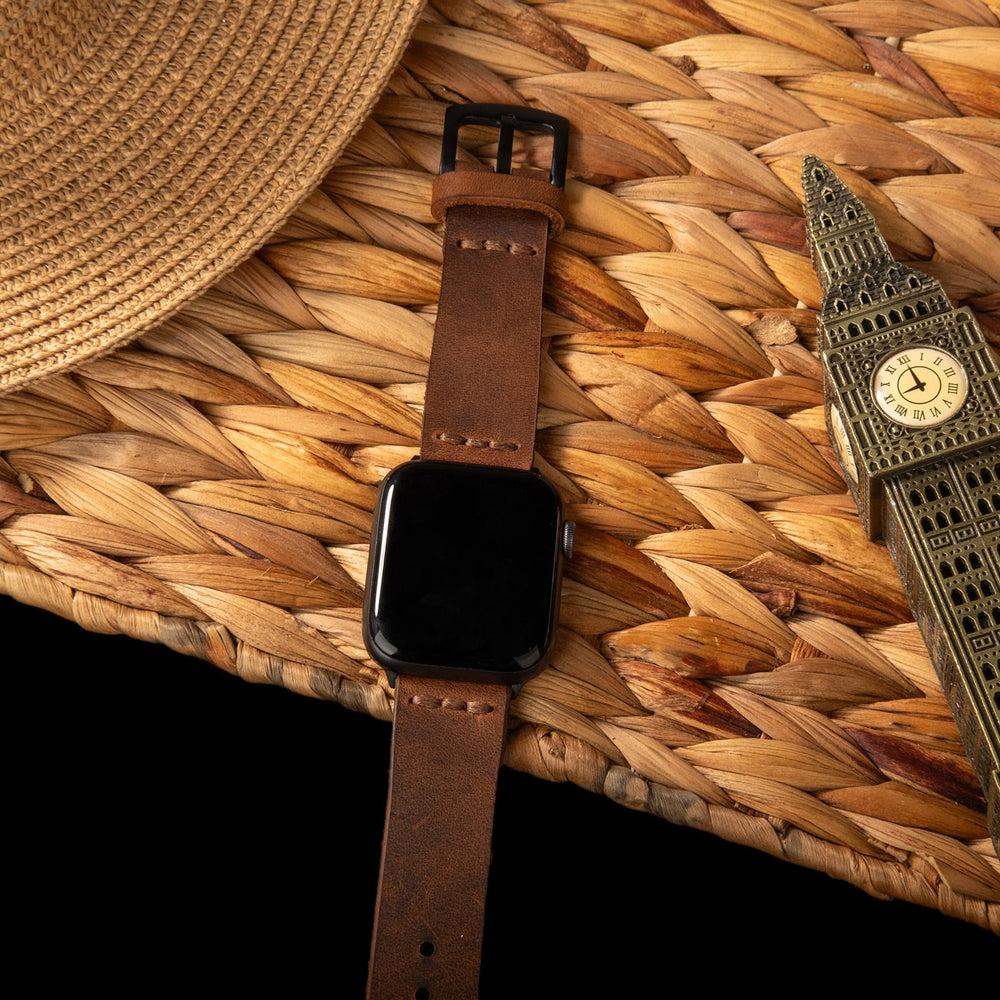 Tek Kat Deri Apple Watch Kayışı – Kahve Yakın Çekim — El Yapımı Hakiki Deri | Deri Kordon