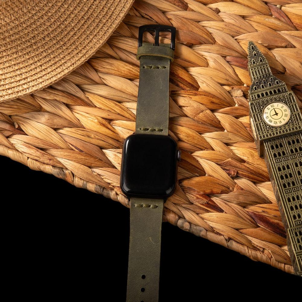 Tek Kat Deri Apple Watch Kayışı – Yeşil Yakın Çekim — El Yapımı Hakiki Deri | Deri Kordon