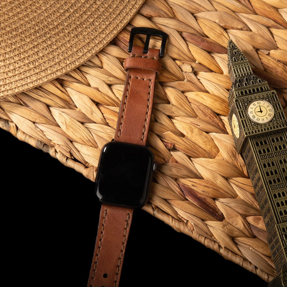 Taba Çift Kat Deri Apple Watch Kayışı — Apple Watch deri kayışının paslanmaz çelik tokası