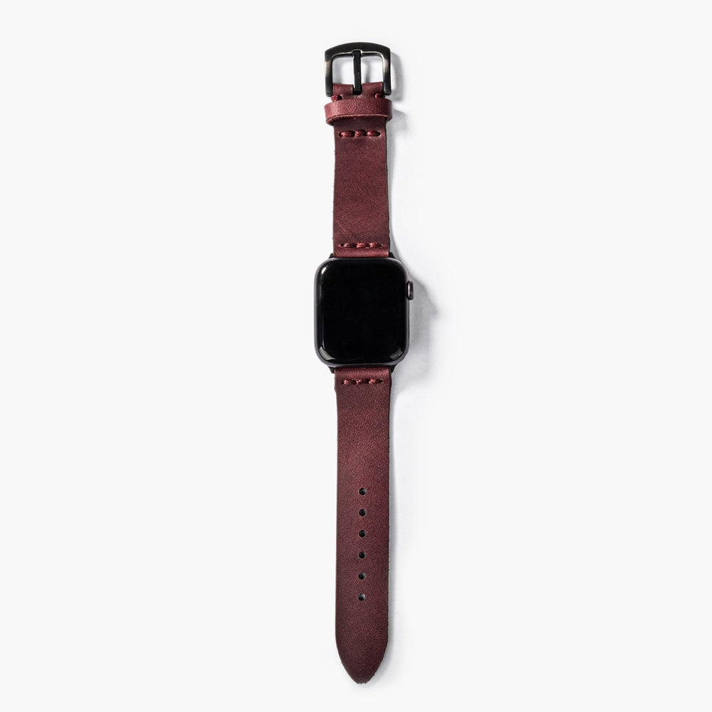 Mürdüm Tek Kat Deri Apple Watch Kayışı — Tek kat deri Apple Watch kordonunun ince yapısı